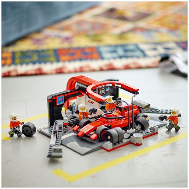 LEGO CITY F1 PIT STOP AND PIT CREW WITH FERRARI CAR