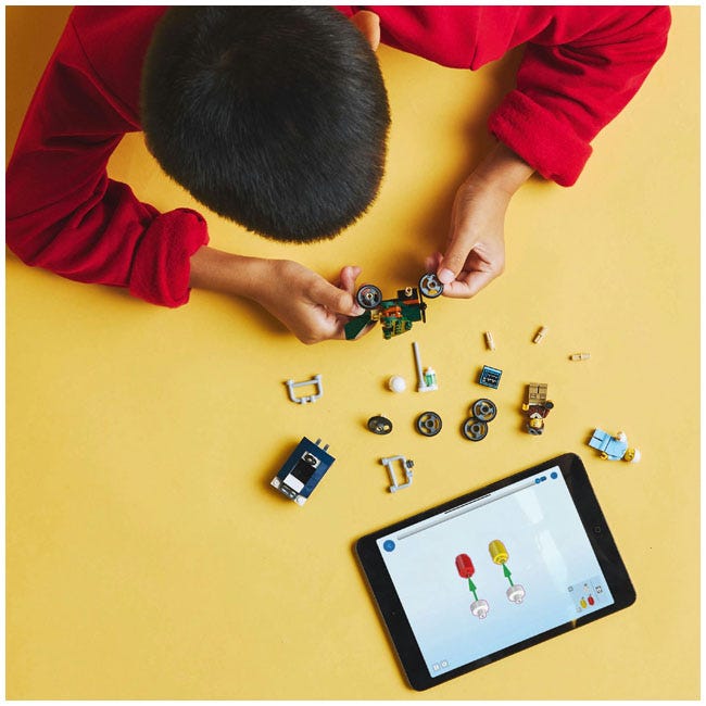 LEGO CITY AIRPLANE VS HOSPITAL BED RACE CAR PACK