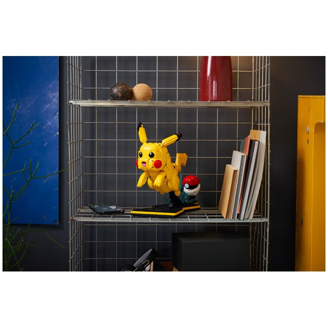 LEGO POKEMON PIKACHU AND POKE BALL
