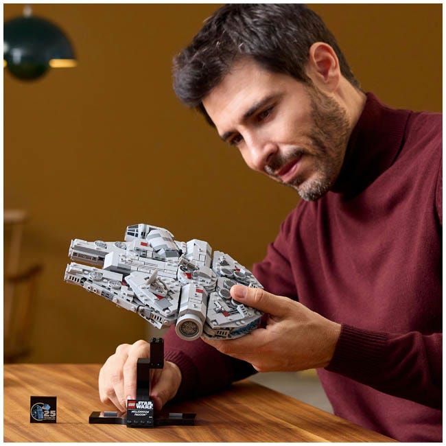 LEGO STAR WARS MILLENNIUM FALCON