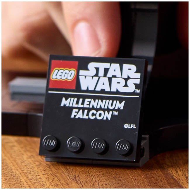 LEGO STAR WARS MILLENNIUM FALCON