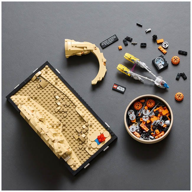 LEGO STAR WARS MOS ESPA PODRACE DIORAMA