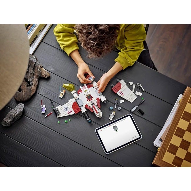 LEGO STAR WARS V-19 TORRENT STARFIGHTER