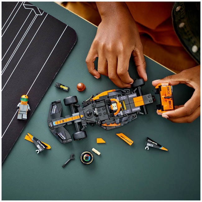 LEGO SPEED CHAMPIONS 2023 MCLAREN FORMULA 1 RACE CAR