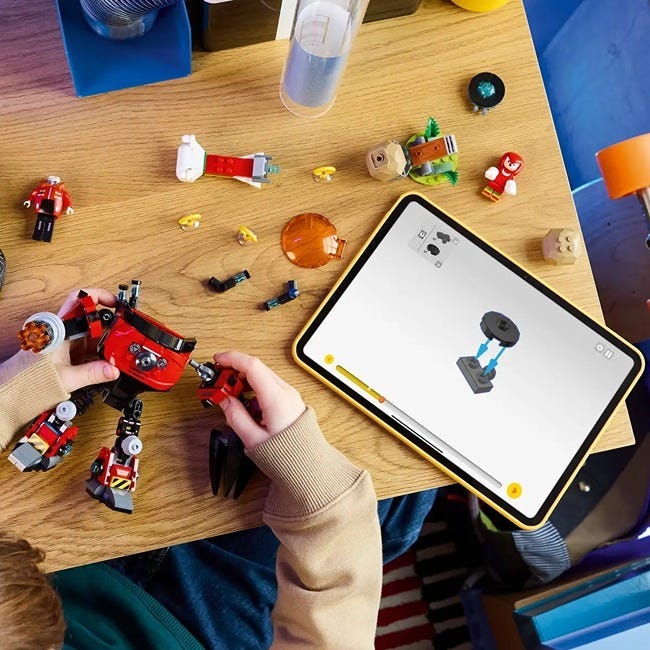 LEGO SONIC THE HEDGEHOG KNUCKLES VS. DR. EGGMAN EGG CRUSHER