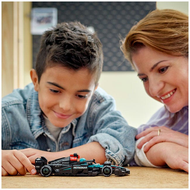 LEGO SPEED CHAMPIONS MERCEDES-AMG  F1 W15 RACE CAR