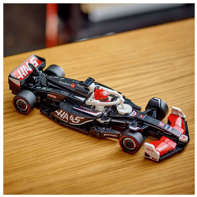 LEGO SPEED CHAMPIONS MONEYGRAM HAAS F1 TEAM VF-24 RACE CAR