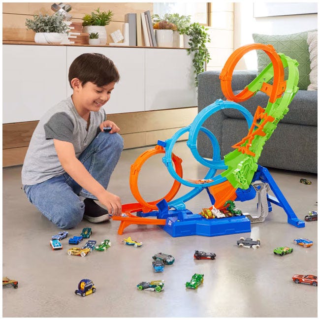 HOT WHEELS 1:64 ACTION 4-LOOP CRASH OUT TRACK SET