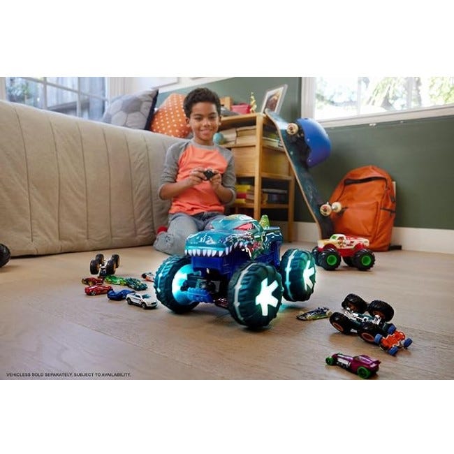 HOT WHEELS 1:15 REMOTE CONTROL MONSTER TRUCKS