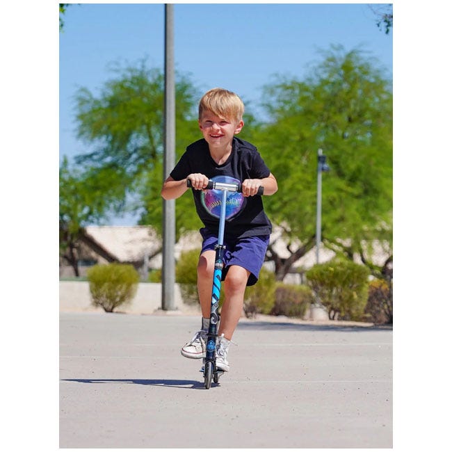 MADD GEAR RIZE 100 LIGHT UP SCOOTER - WAVES