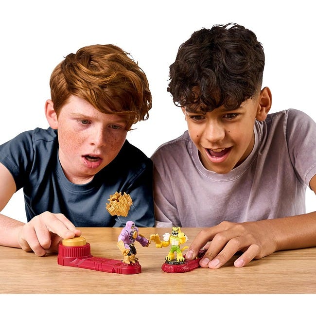 AKEDO LEGENDS BEAST STRIKE BATTLE GIANTS GOLD TUSK