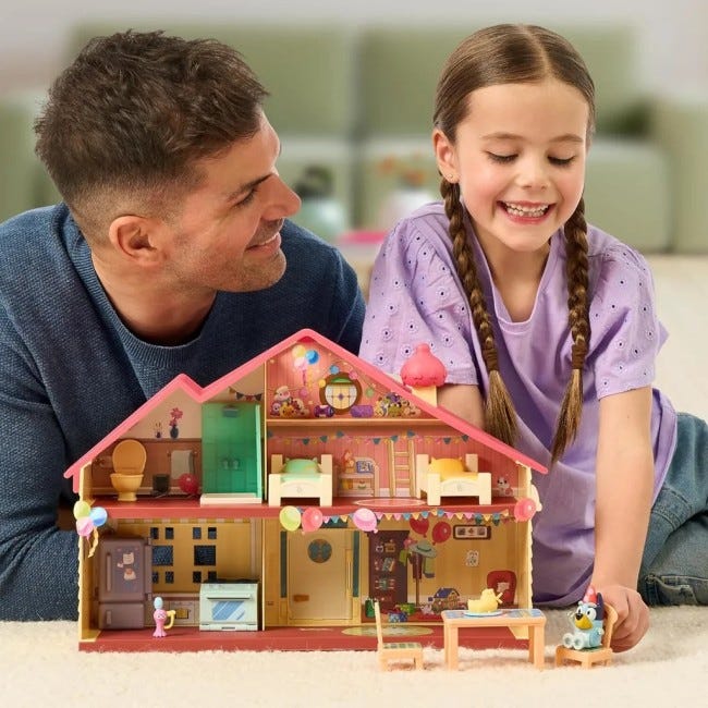 BLUEY SERIES-11 BIRTHDAY CELEBRATION HOME PLAYSET