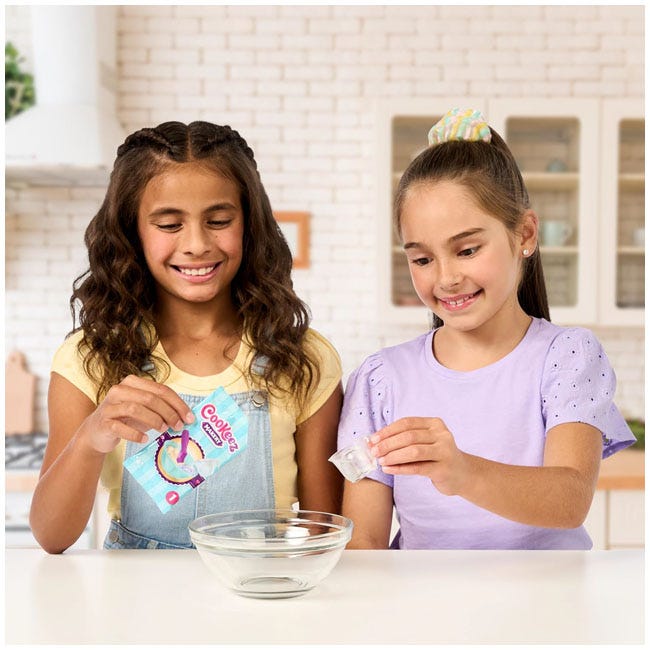 COOKEEZ MAKERY SERIES 2 FREEZY CAKEZ PLAYSET