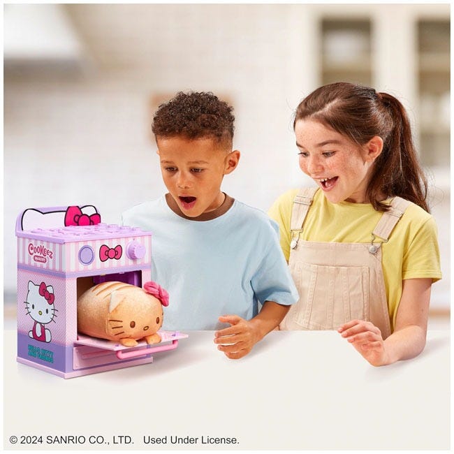 COOKEEZ MAKERY HELLO KITTY AND FRIENDS OVEN PLAYSET