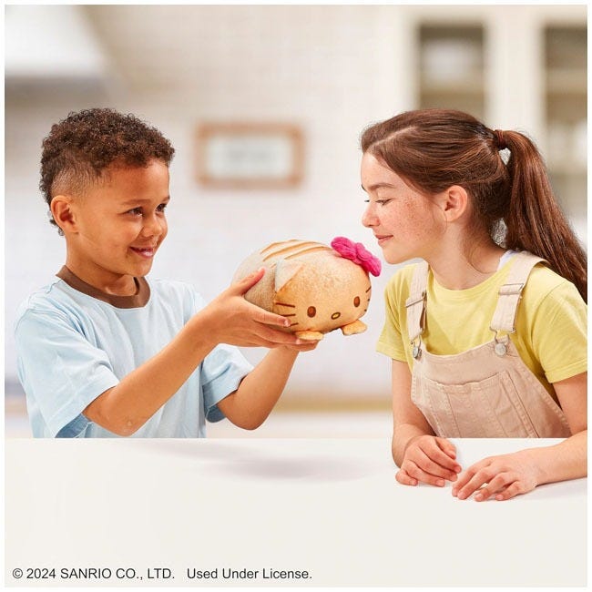 COOKEEZ MAKERY HELLO KITTY AND FRIENDS OVEN PLAYSET