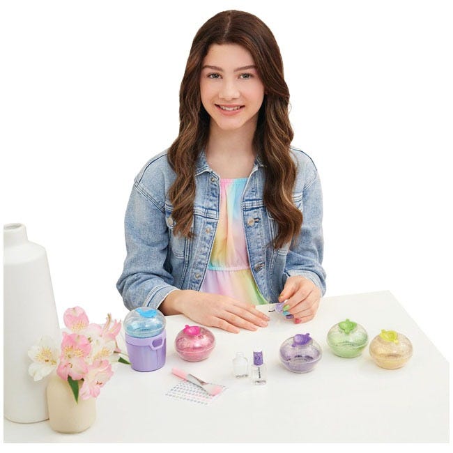 MAKE IT REAL PARTY NAILS GLITTER NAIL STUDIO DESIGN SET