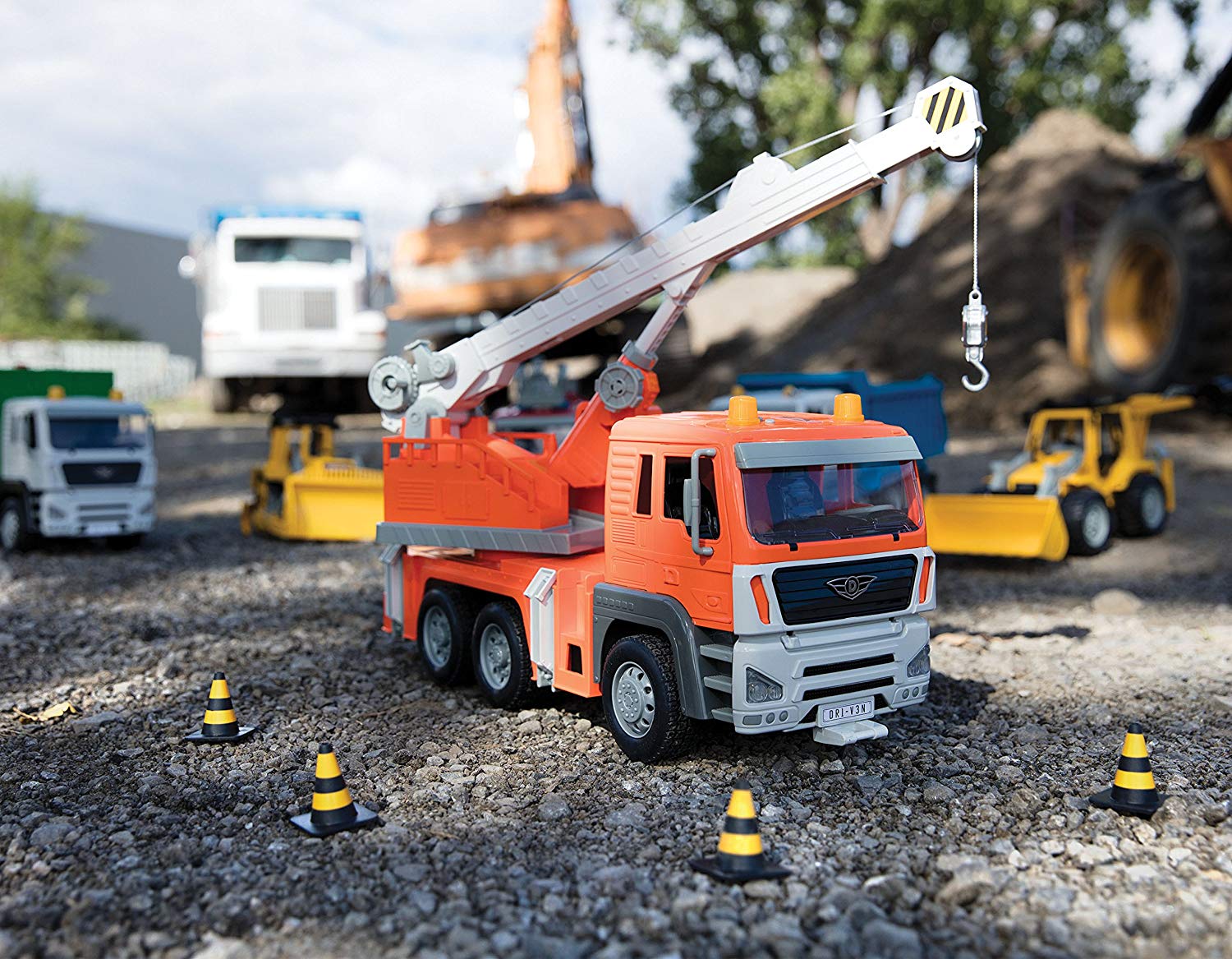 DRIVEN CRANE TRUCK