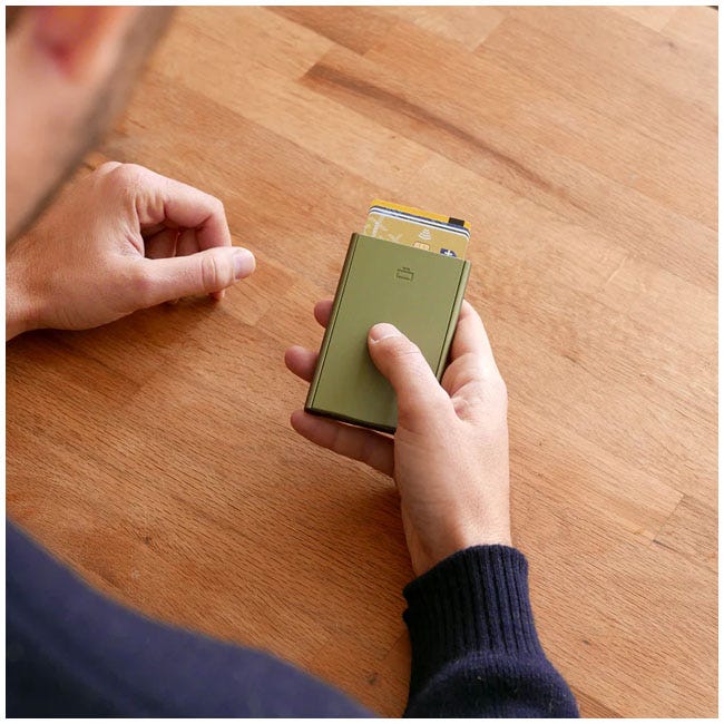 OGON SLIDER SMART WALLET MATT PAINT CACTUS GREEN