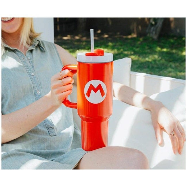 PYRAMID SUPER MARIO (MARIO ICON) 40OZ QUART CUP