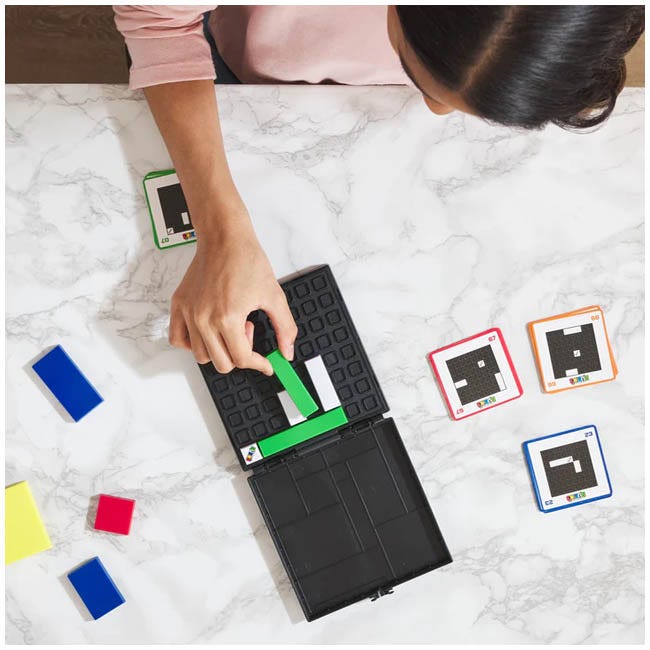 RUBIKS CUBE GRIDLOCK GAME