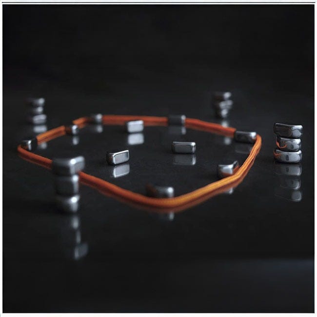 KLUSTER MAGNETS ARABIC GAME