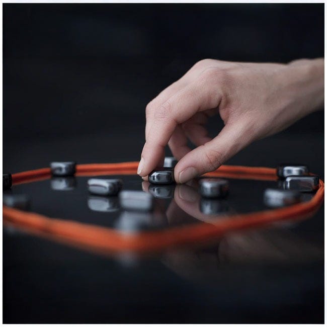 KLUSTER MAGNETS ARABIC GAME