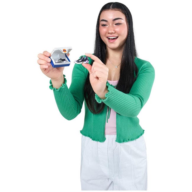 ZURU 5 SURPRISE MINI BRANDS - SNEAKERS SHOES BLIND CAPSULE